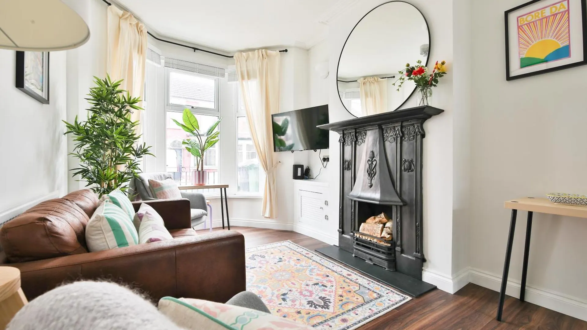 Fresh Cardiff Bay 2 Bedroom House- 3 Tv'S