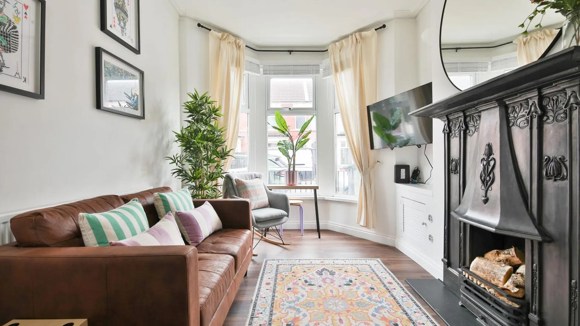 Holiday home Fresh Cardiff Bay 2 Bedroom House- 3 Tv'S