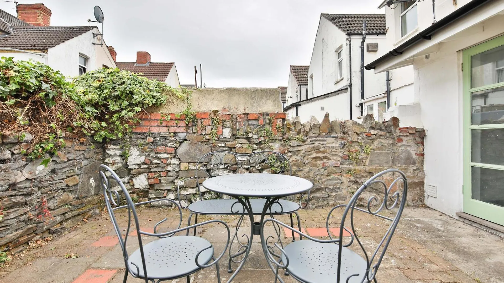 Fresh Cardiff Bay 2 Bedroom House- 3 Tv'S Holiday home